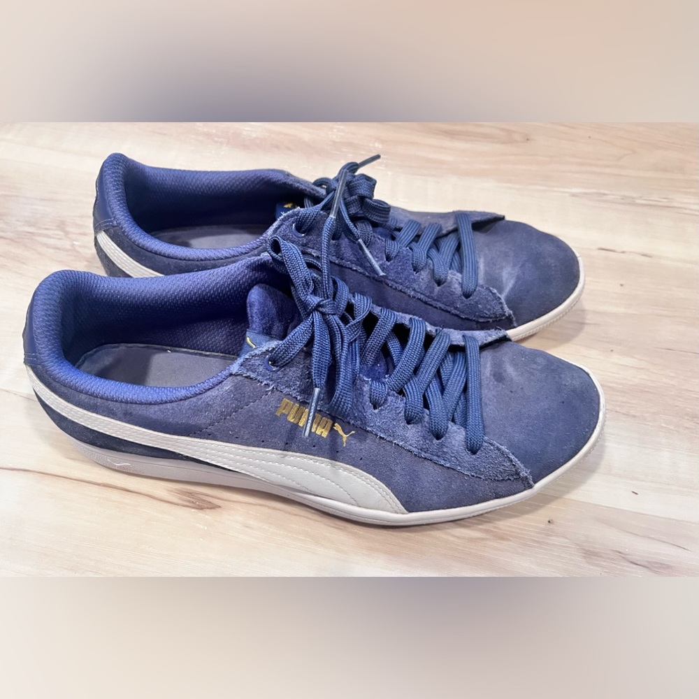 Puma Navy Suade Sneakers - Size 9